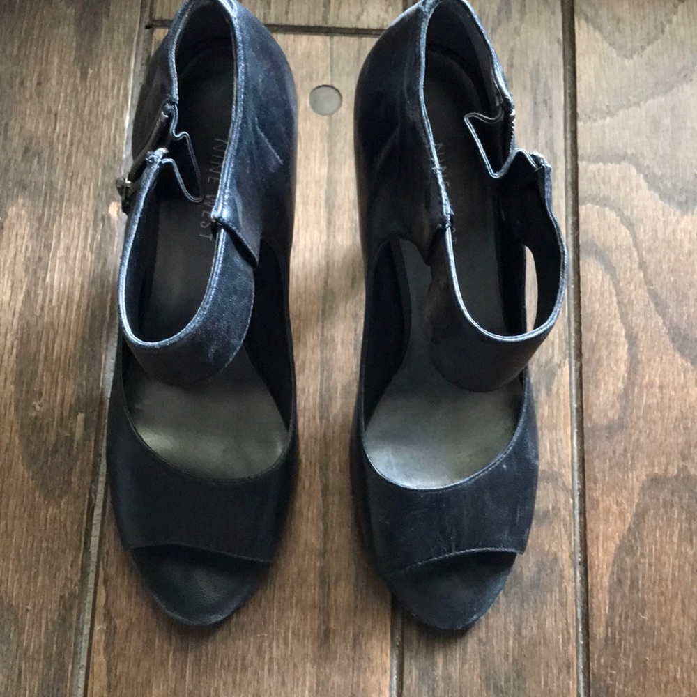Nine West peep toe heels